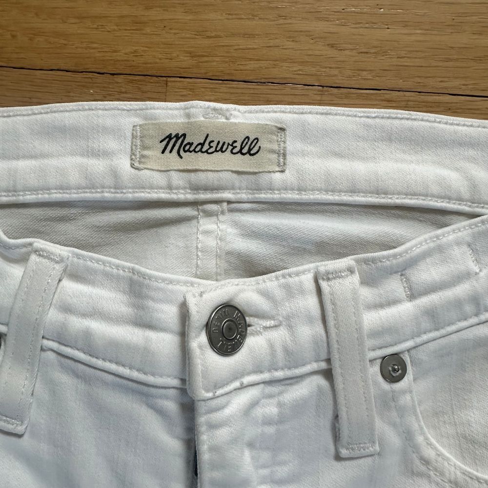Madewell 9" High-Rise Skinny Jeans in Pure White Size 28 (Size 6) - Picture 5 of 10